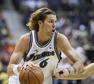 <span class="mw-page-title-main">Mike Miller (basketball, born 1980)</span> American basketball player (born 1980)