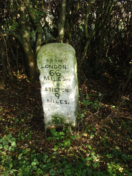 File:Milestone Alconbury - geograph.org.uk - 1062499.jpg