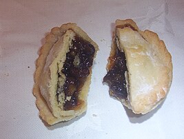 Mince pie filled with mincemeat Mince Pie open.jpg