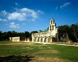 Mission San Juan de Capistrano Chapel San Antonio TX.jpg