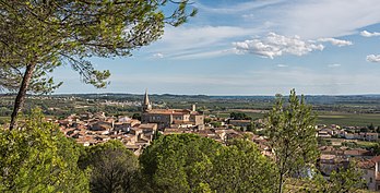 Murviel-lès-Béziers, Hérault, França. Vista a partir do norte. (definição 6 845 × 3 489)