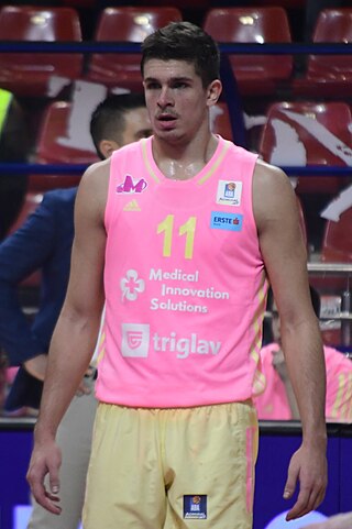 <span class="mw-page-title-main">Nikola Đurišić</span> Serbian basketball player (born 2004)