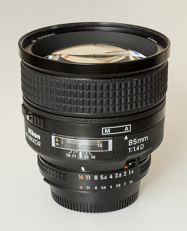 AI AF Nikkor 85mm f/1.4D IF-