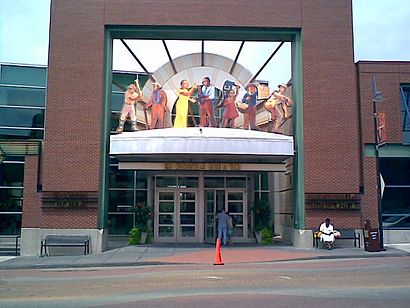 How to get to Negro Leagues Baseball Museum with public transit - About the place