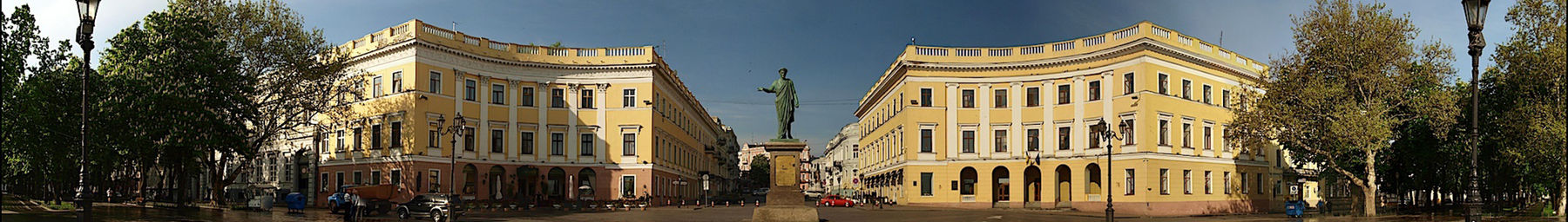 Odessa banner Primorskiy bulvar.jpg