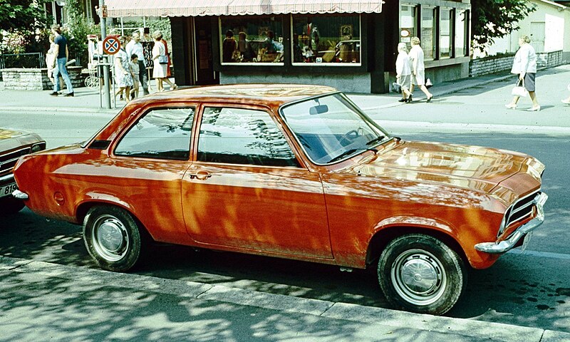 File:Opel Ascona 2 d Interlaken 1972.jpg