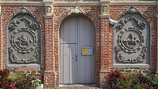 St. Martin's Church portal, Oxelaëre