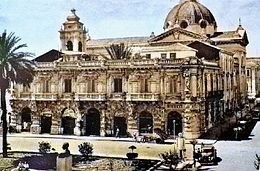 Palazzo delle Caryatides ou Palazzo dei Telamoni Piazza Fulci à Messine (5) .jpg