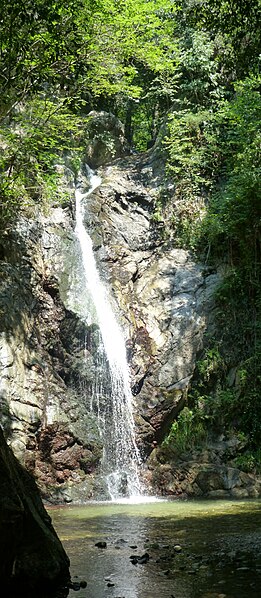 File:Panorama cascata campanaro (Sersale - CZ).jpg
