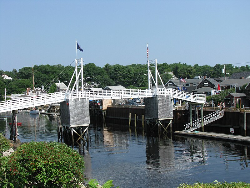 File:Perkins Cove 15.jpg