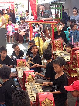 Grup kesenian tradisional Banyuwangi Putra Junior