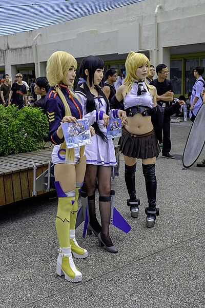 File:Photon Angels cosplayers at PF24 20160508d.jpg