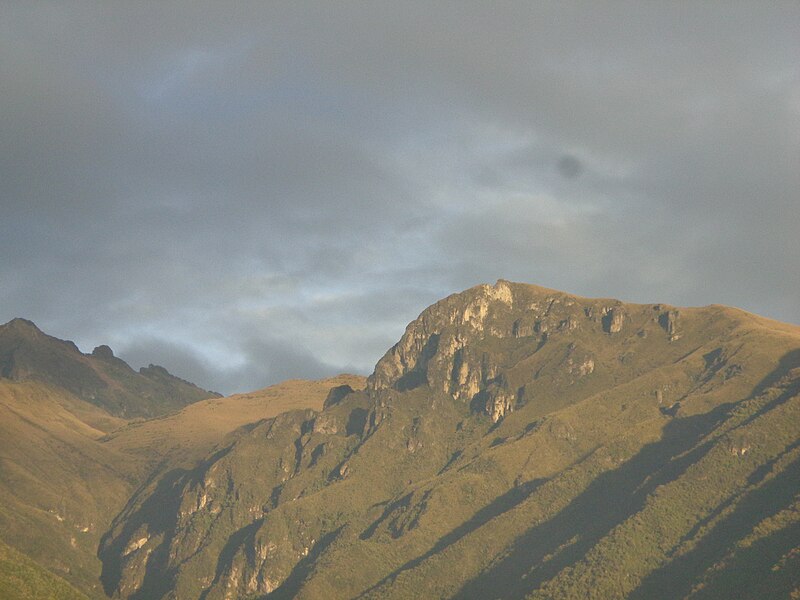 File:Pichincha Volcano , pic a1a1807 Andes Mountains at Sunrise.jpg