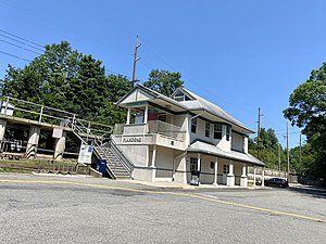 Plandome LIRR Station, Plandome, Long Island, New York.jpg