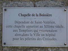 Plaque apposée sur la façade ouest.