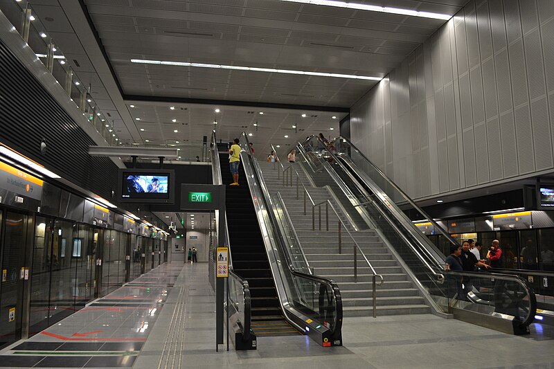 File:Platform level of Pasir Panjang MRT Station, Singapore - 20111002.jpg