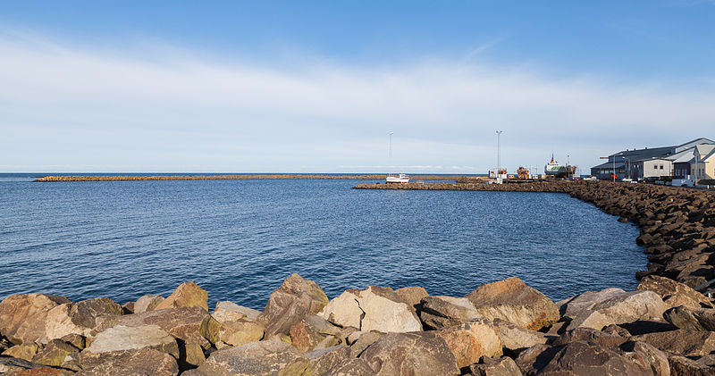 File:Puerto de Akranes, Vesturland, Islandia, 2014-08-14, DD 005.JPG