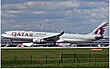 Qatar Airways Airbus A330-300 à l'aéroport de Manchester en 2014.