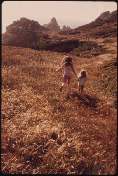 File:ROCK POINT. (FROM THE DOCUMERICA-1 EXHIBITION. FOR OTHER IMAGES IN THIS ASSIGNMENT, SEE FICHE NUMBERS 11, 12, 13, 14... - NARA - 553078.tif