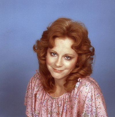 McEntire in a promotional photograph after signing her first recording contract with PolyGram/Mercury Records, 1976.