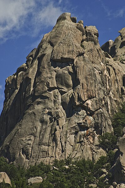 File:Risco del Pinganillo, llamado también El Pájaro.JPG