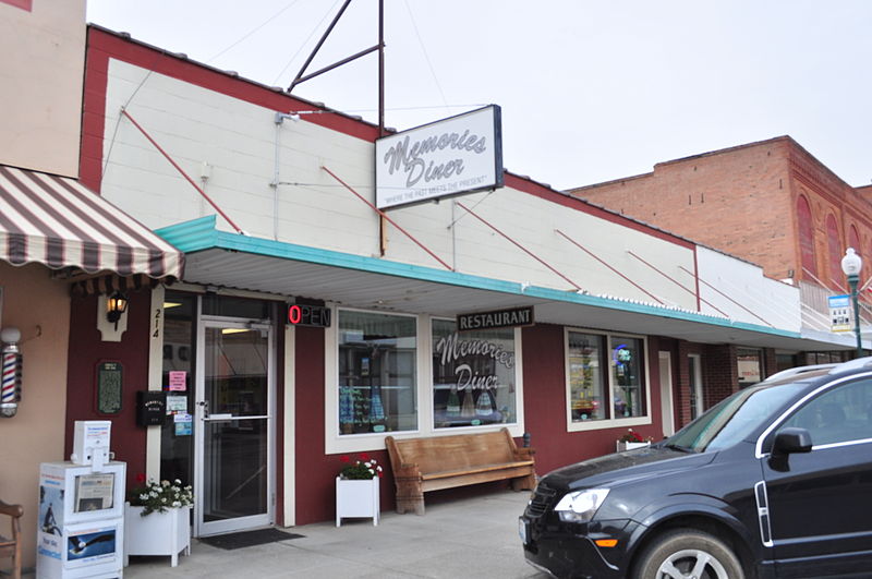 File:Ritzville, WA - Memories Diner - former Circle T - 01.jpg