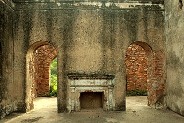 Ruins of Sir Thomas Metcalfe's Guest House at Dilkusha.