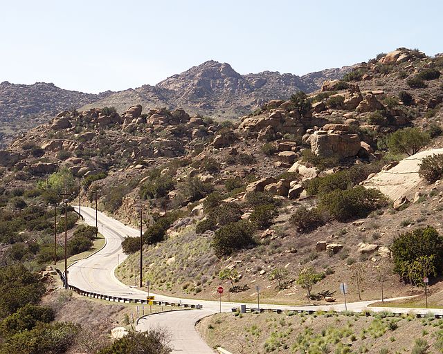 Southern California Regional Rocks and Roads - SR-27: Topanga Canyon Blvd /  Road