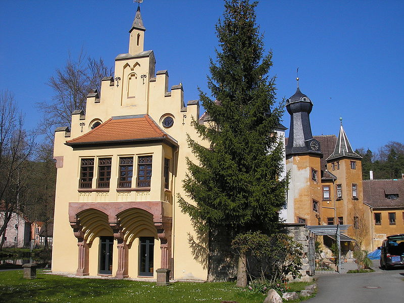 File:Schloss Wolfersdorf.JPG