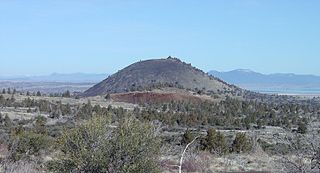 <span class="mw-page-title-main">Schonchin Butte</span> Cinder cone in the Cascade Range in northern California, United States