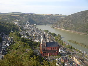 SchönburgFlaggenwiese.JPG