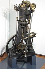 ルドルフ・ディーゼルが発明した最初のディーゼルエンジン