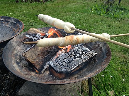 Pinnebrød made over an open fire.