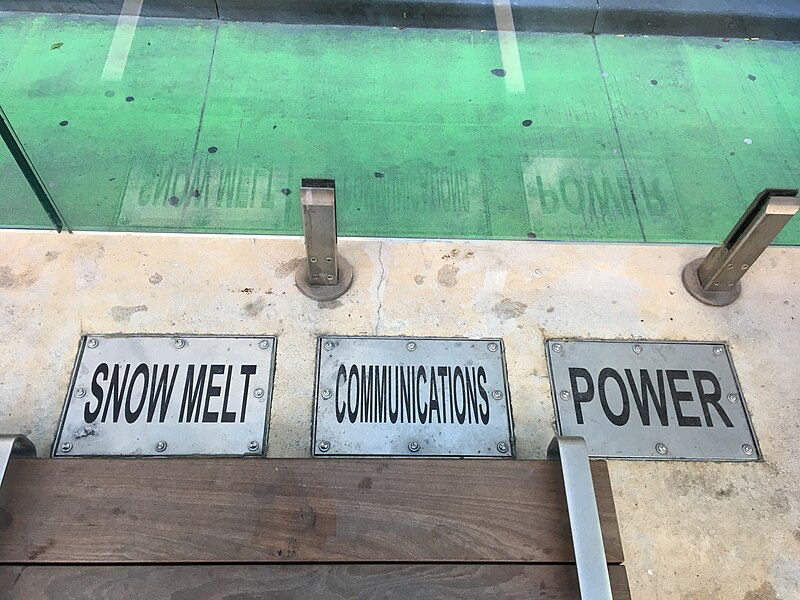 File:Snow melt, Communications, Power (37560086214).jpg