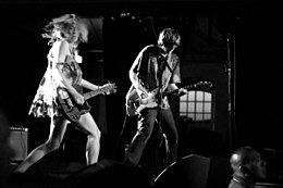 Sonic Youth live 20050707.jpg