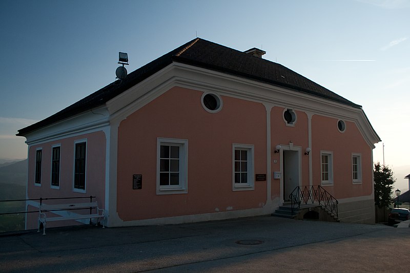 File:Sonntagberg Kindergarten.jpg