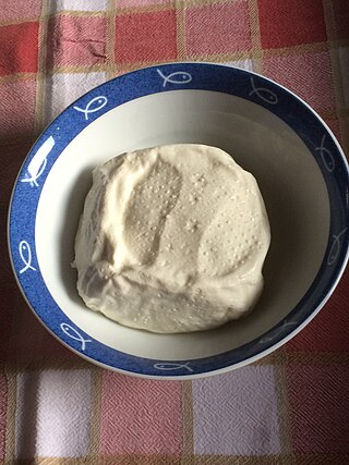 <span class="mw-page-title-main">Squacquerone</span> Italian cheese