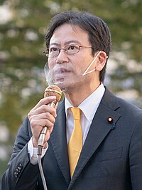 Takashi kii In front of Tenjin Twin Building(2020.10.18).jpg