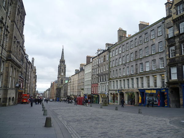 Looking down the High Street towards the Tron Kirk, the section rebuilt in 1828 following the Great Fire of Edinburgh (1824)