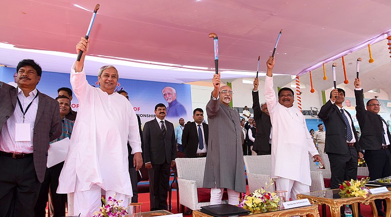 File:The Vice President, Shri M. Hamid Ansari raising the hockey stick to mark the inauguration of Biju Patnaik Rural Hockey Championship 2016-17, in Rourkela, Odisha.jpg