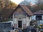 Torcegno, cappella del cimitero 01.jpg