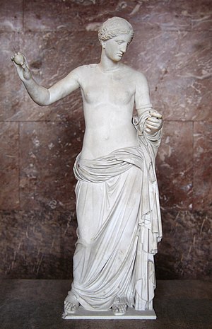 Aphrodite: Origine, Les traditions grecques, La déesse