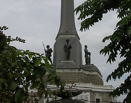 ไฟล์:Victory_Monument,_Bangkok.JPG