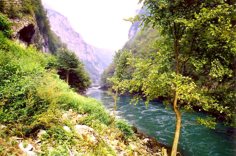 File:Vrbas river.jpg