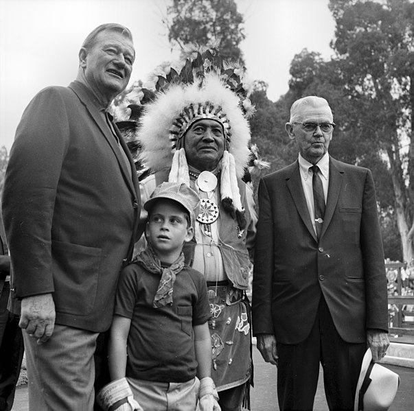 File:Walter Knott with John and Ethan Wayne, Log Ride opening, Knott's Berry Farm, 1969.jpg