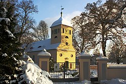 Winterliche Dorfkirche von Kladow.jpg