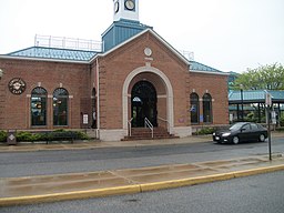 Järnvägsstationen i Woodbridge.