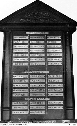 Ehrentafel des Ersten Weltkriegs, die die Gebiete Yandaran, Waterloo und Miara.jpg abdeckte