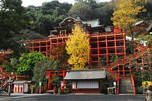 File:Yūtoku_Inari_Shrine_main_hall.JPG