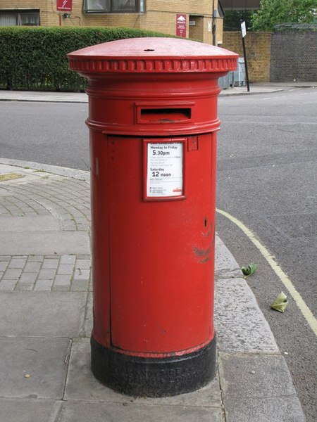 File:"Anonymous" (Victorian) postbox, Tavistock Road - Tavistock Crescent, W11 - geograph.org.uk - 883214.jpg